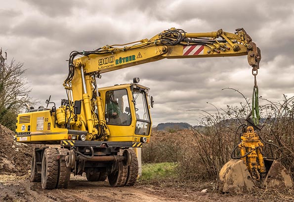 推土机日常保养步骤详解